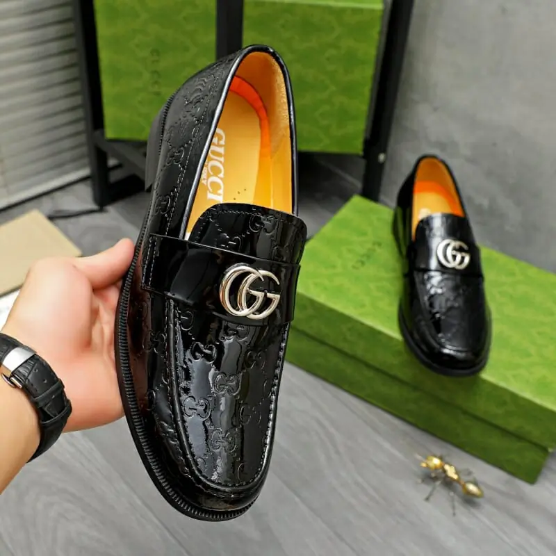 gucci oxfords chaussures pour homme s_12570ba3